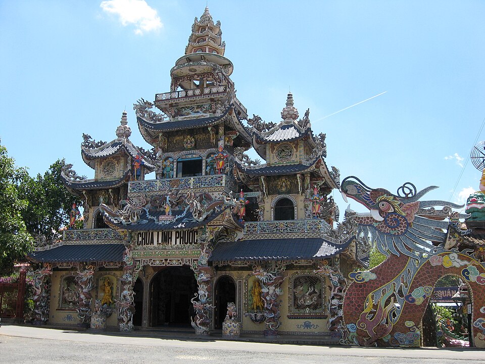 Chùa Linh Phước (Ve Chai), Lâm Đồng